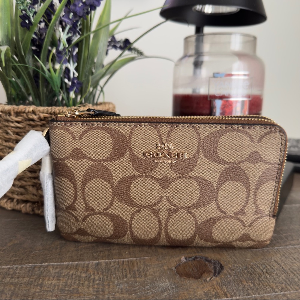 NWT Coach Wristlet